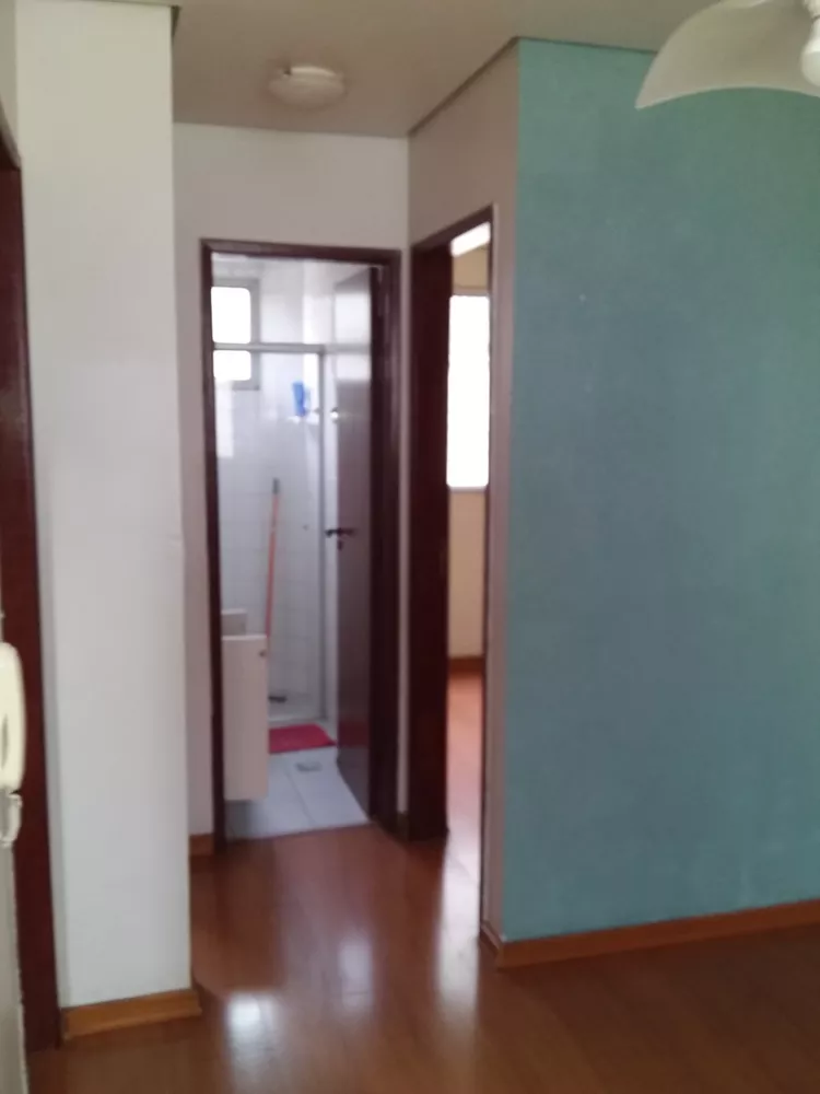 Apartamento à venda com 2 quartos, 63m² - Foto 4