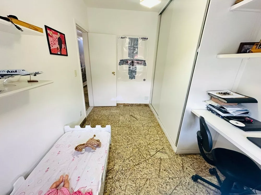 Apartamento à venda com 4 quartos, 180m² - Foto 18