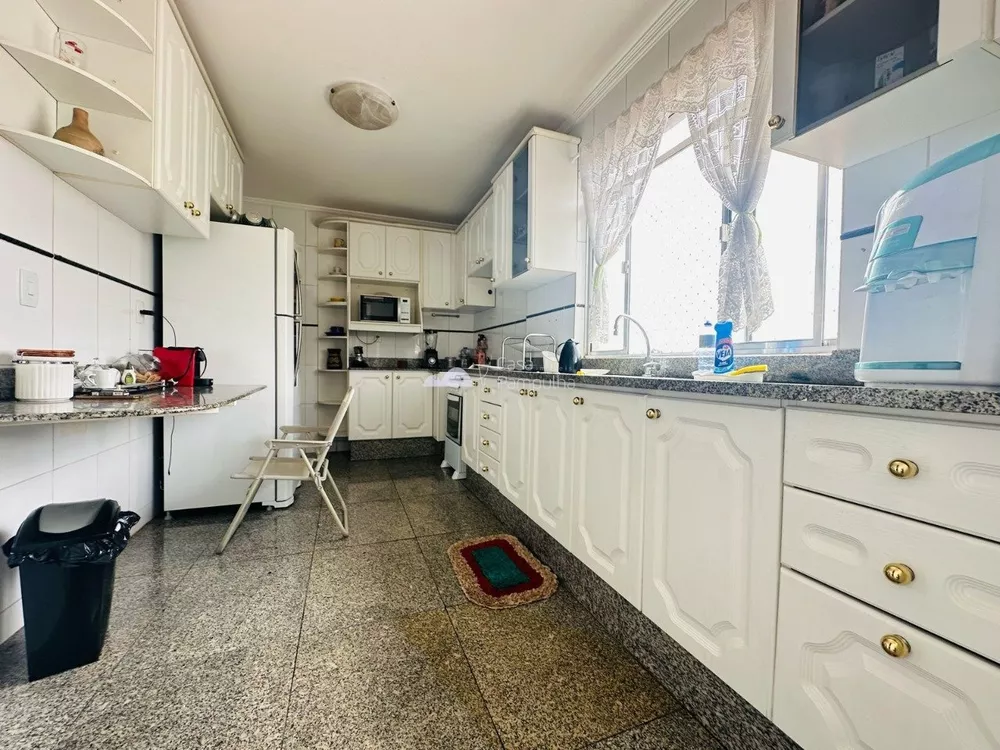 Apartamento à venda com 4 quartos, 180m² - Foto 6