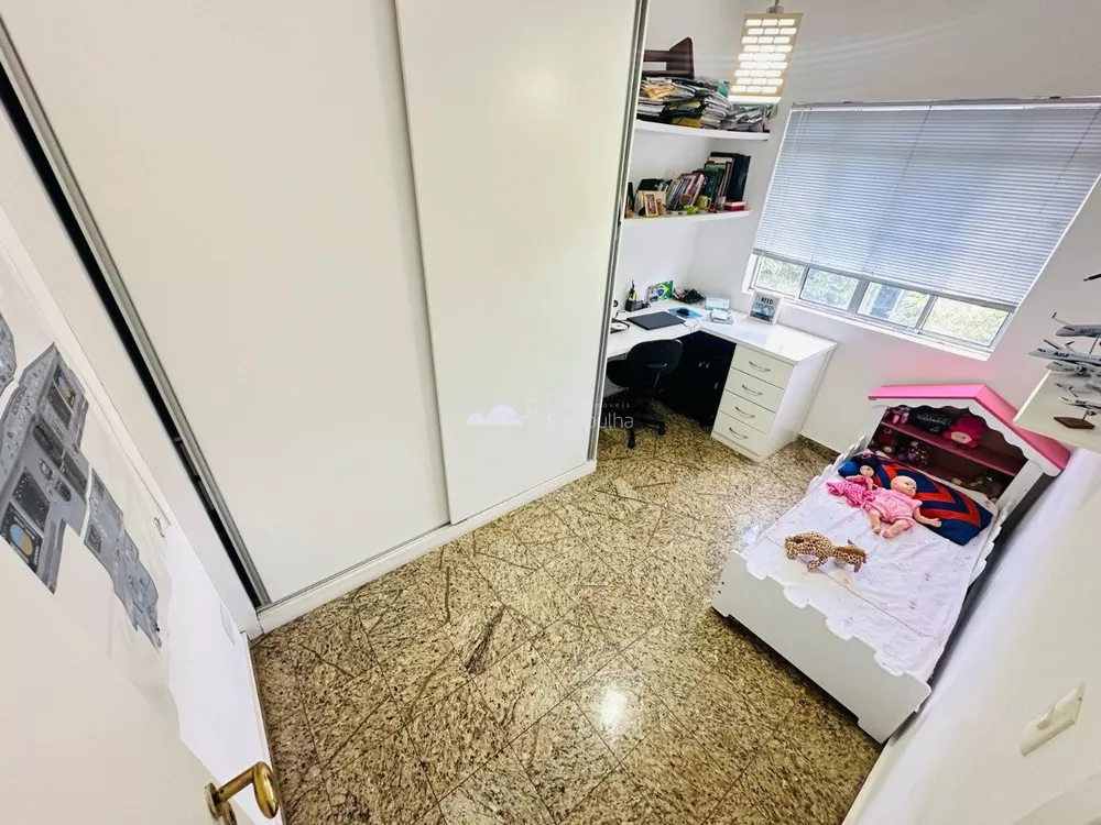 Apartamento à venda com 4 quartos, 180m² - Foto 17