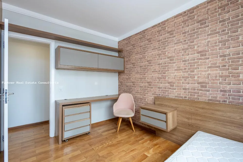 Apartamento à venda com 4 quartos, 198m² - Foto 1