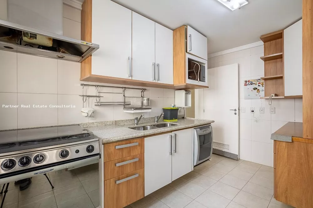 Apartamento à venda com 4 quartos, 198m² - Foto 10