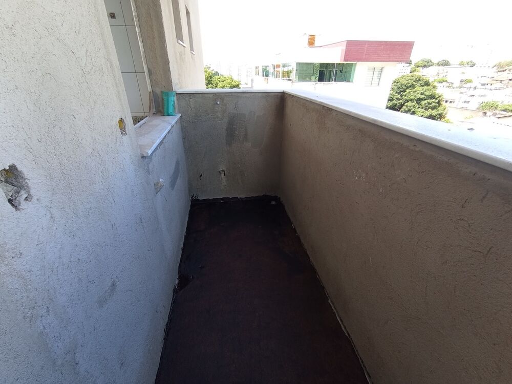 Apartamento à venda com 2 quartos, 90m² - Foto 2