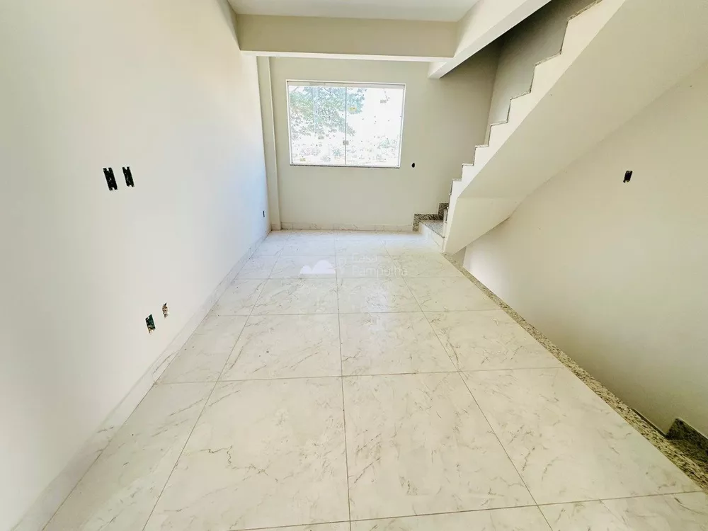 Casa à venda com 2 quartos, 110m² - Foto 5