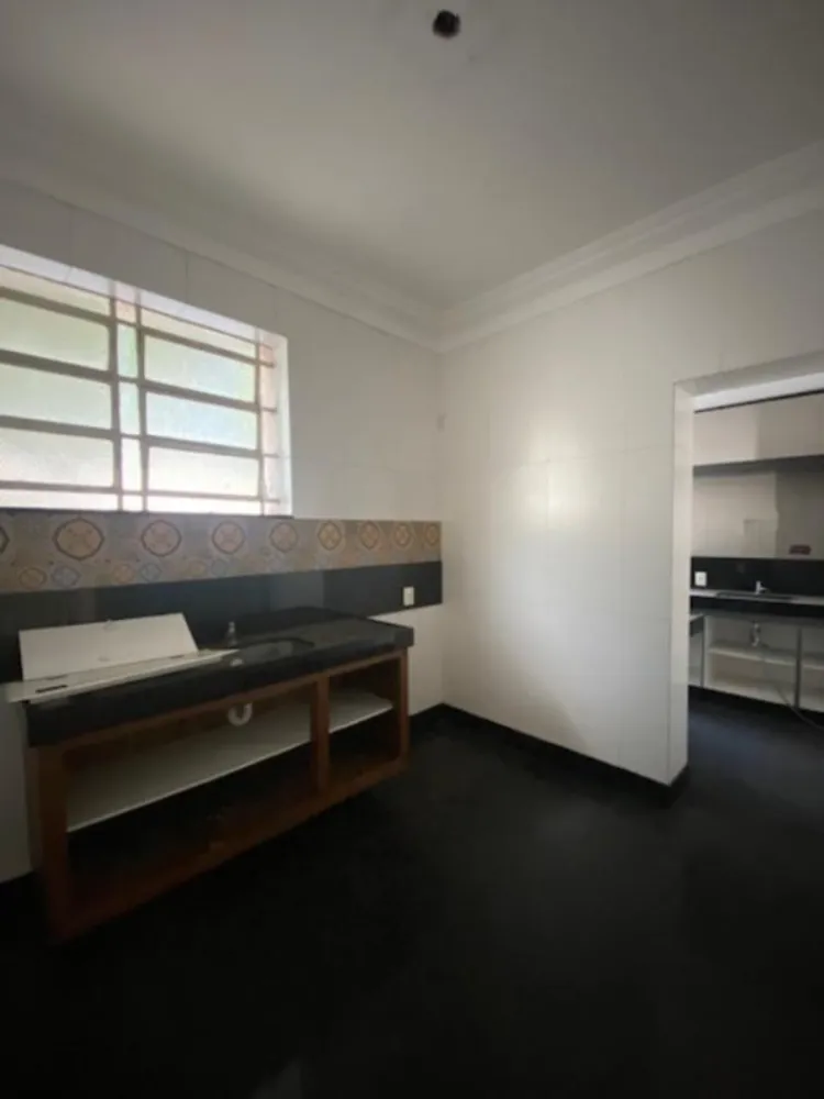 Casa, 4 quartos, 270 m² - Foto 6