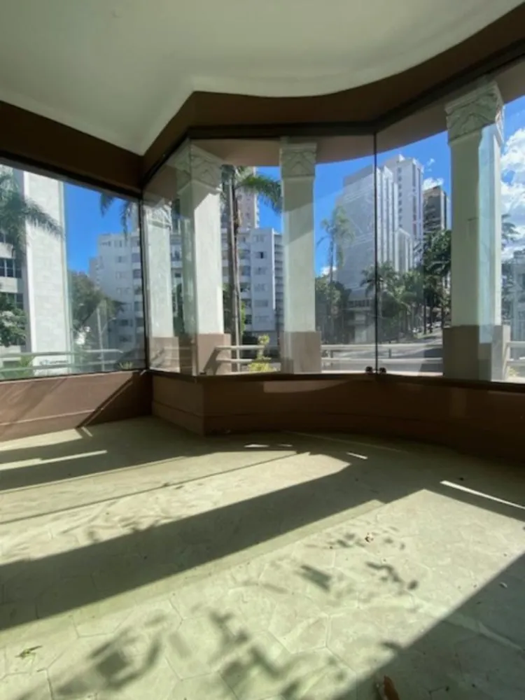 Casa, 4 quartos, 270 m² - Foto 2