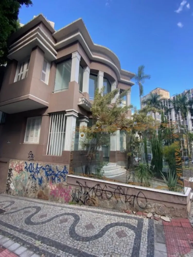 Casa, 4 quartos, 270 m² - Foto 1