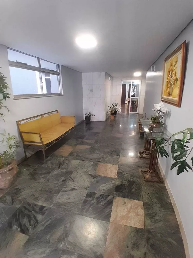 Apartamento à venda com 3 quartos, 100m² - Foto 2