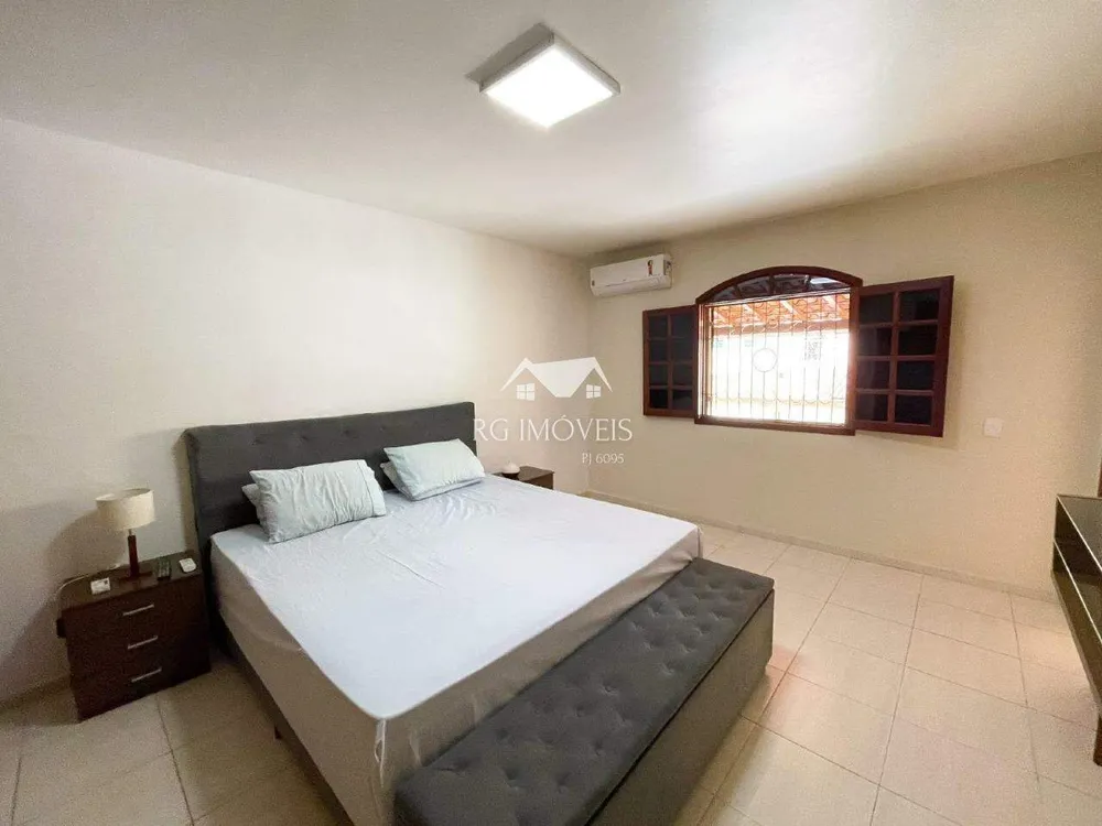 Casa, 3 quartos, 243 m² - Foto 4