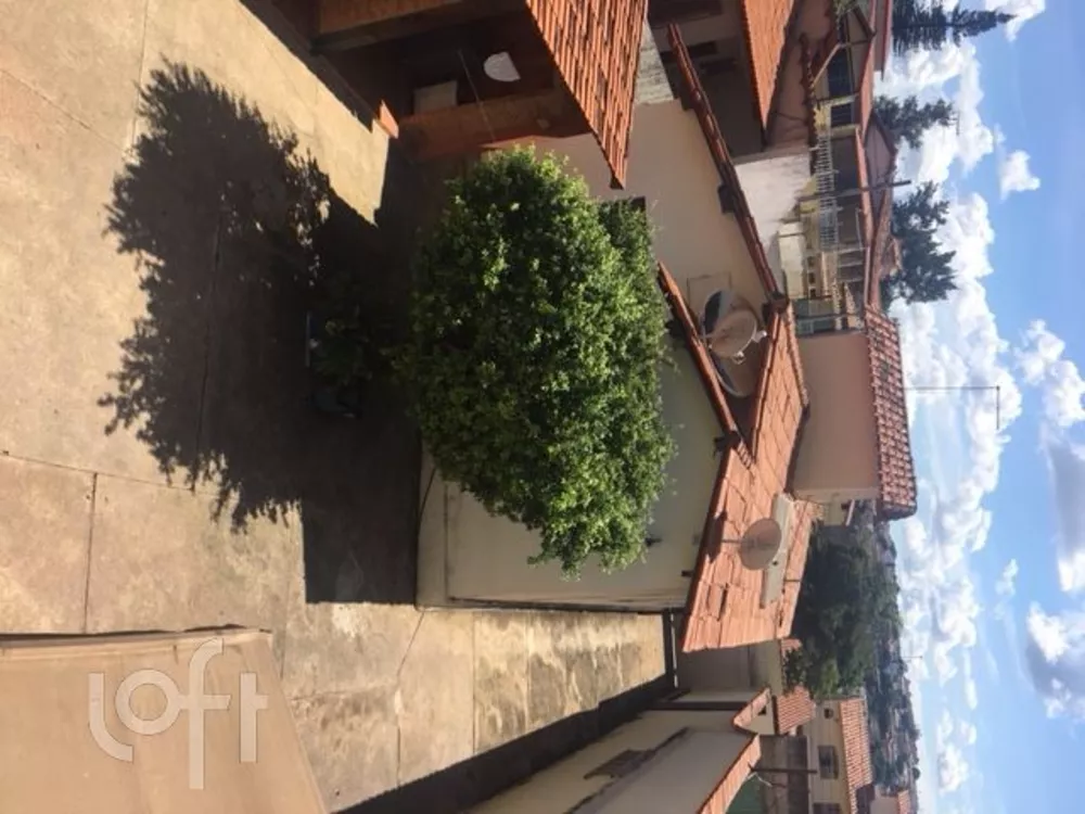 Casa à venda com 4 quartos, 240m² - Foto 13