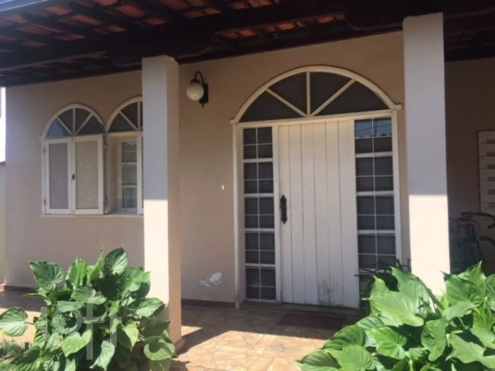 Casa à venda com 4 quartos, 240m² - Foto 17