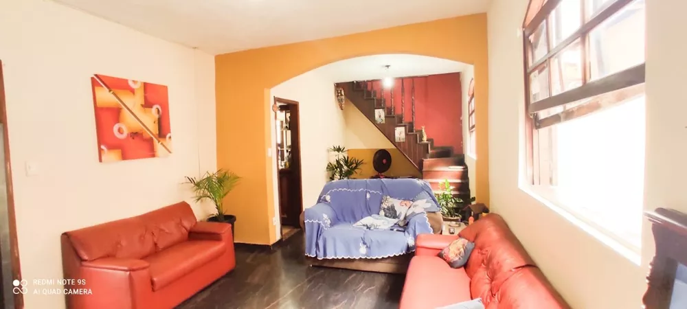 Casa à venda com 3 quartos, 150m² - Foto 3