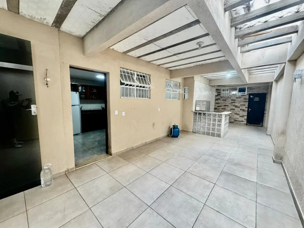 Casa, 4 quartos, 239 m² - Foto 8