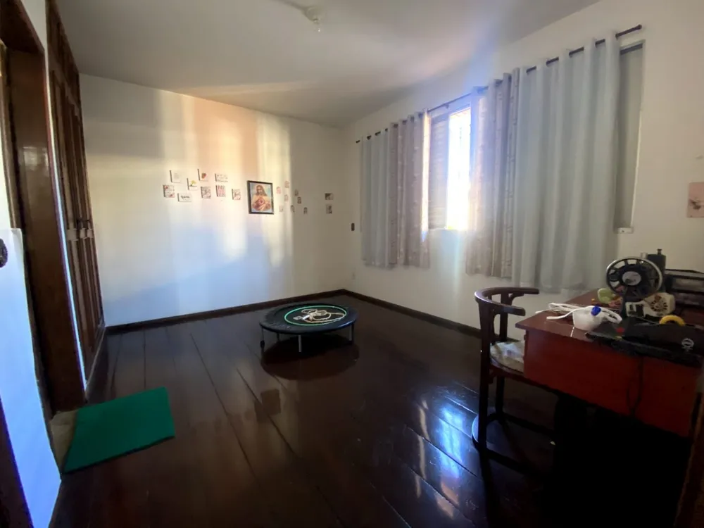 Casa, 6 quartos, 450 m² - Foto 1