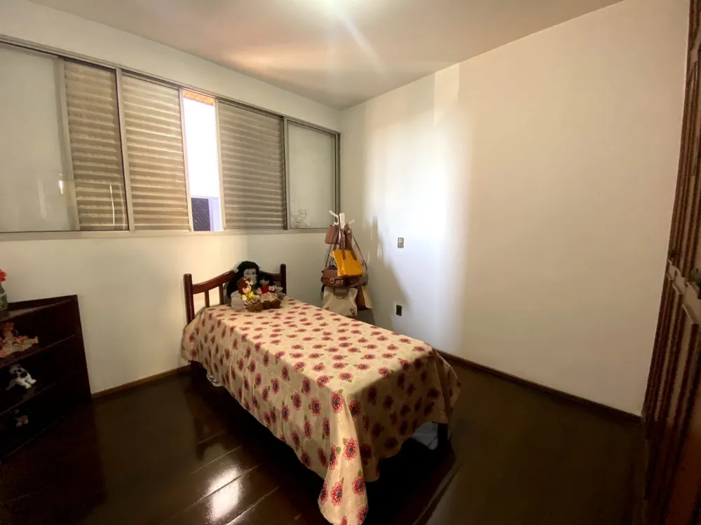 Casa, 6 quartos, 450 m² - Foto 11