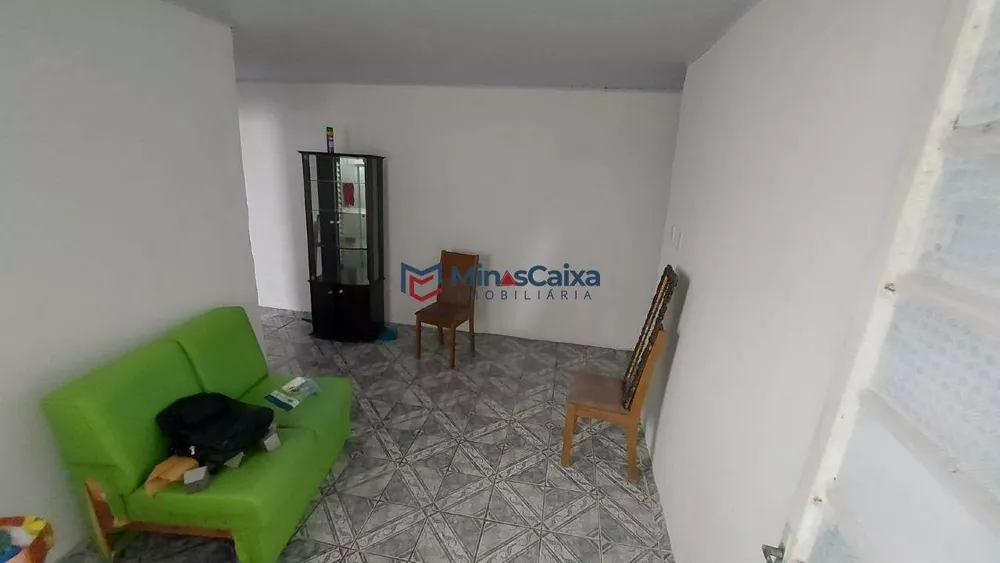 Casa à venda com 4 quartos, 200m² - Foto 3