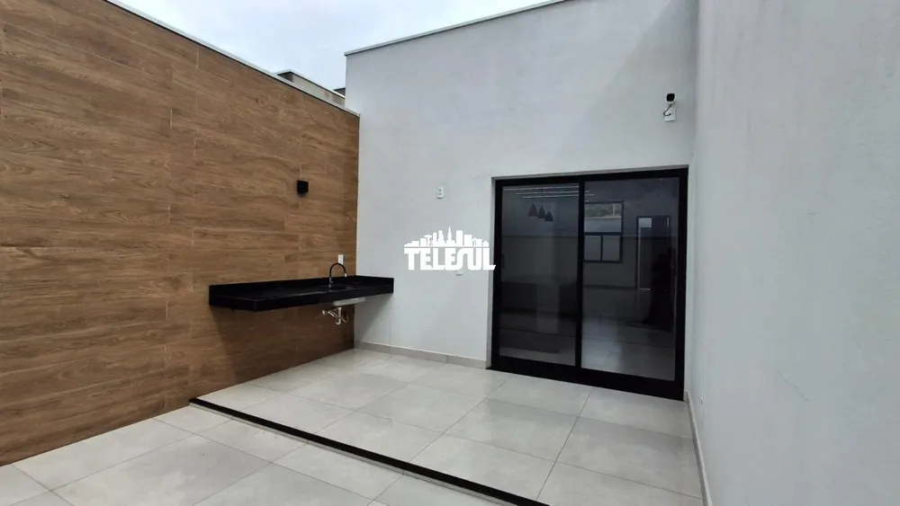 Casa, 3 quartos, 240 m² - Foto 1