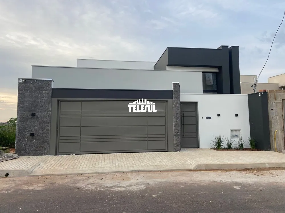 Casa, 3 quartos, 240 m² - Foto 1