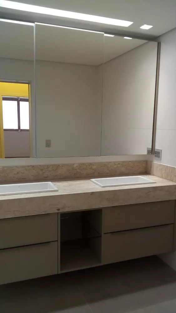 Apartamento à venda com 4 quartos, 205m² - Foto 18