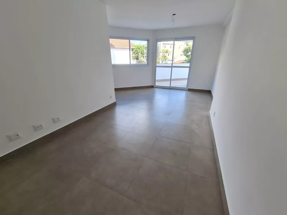 Apartamento à venda com 3 quartos, 130m² - Foto 4