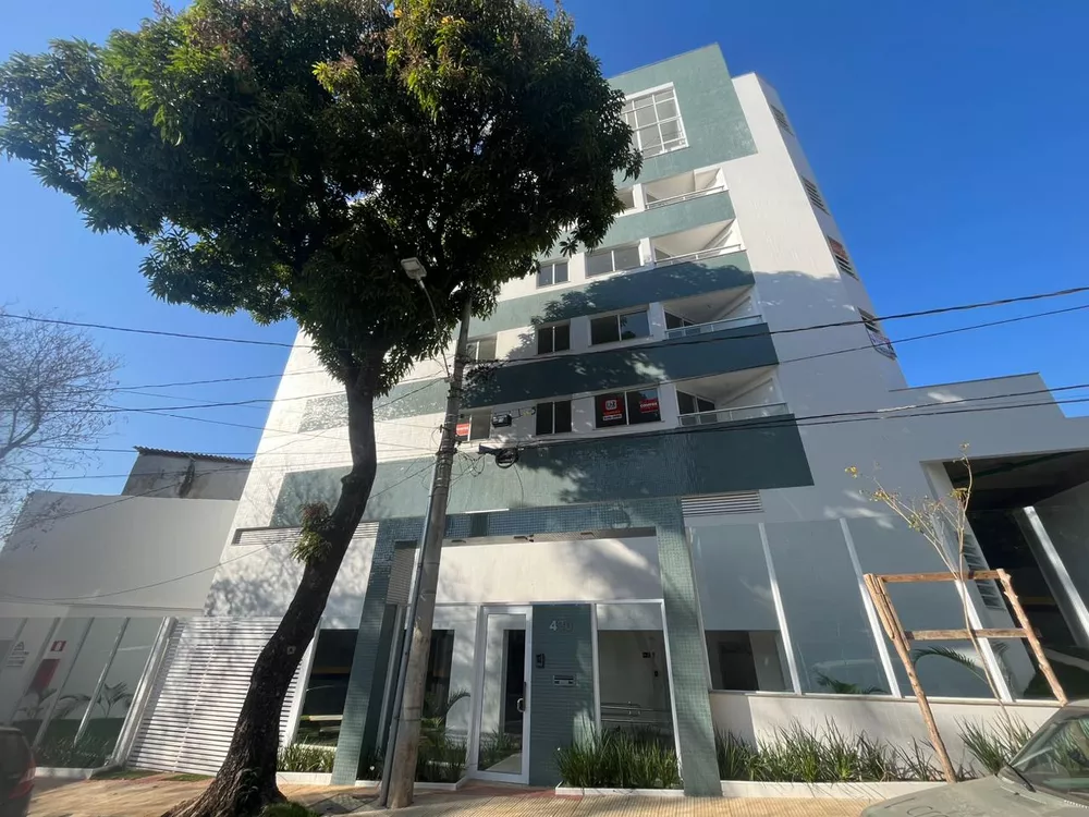 Apartamento à venda com 3 quartos, 130m² - Foto 2