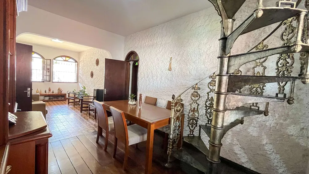 Casa, 4 quartos, 244 m² - Foto 2