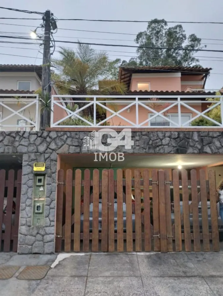 Casa, 3 quartos, 250 m² - Foto 1