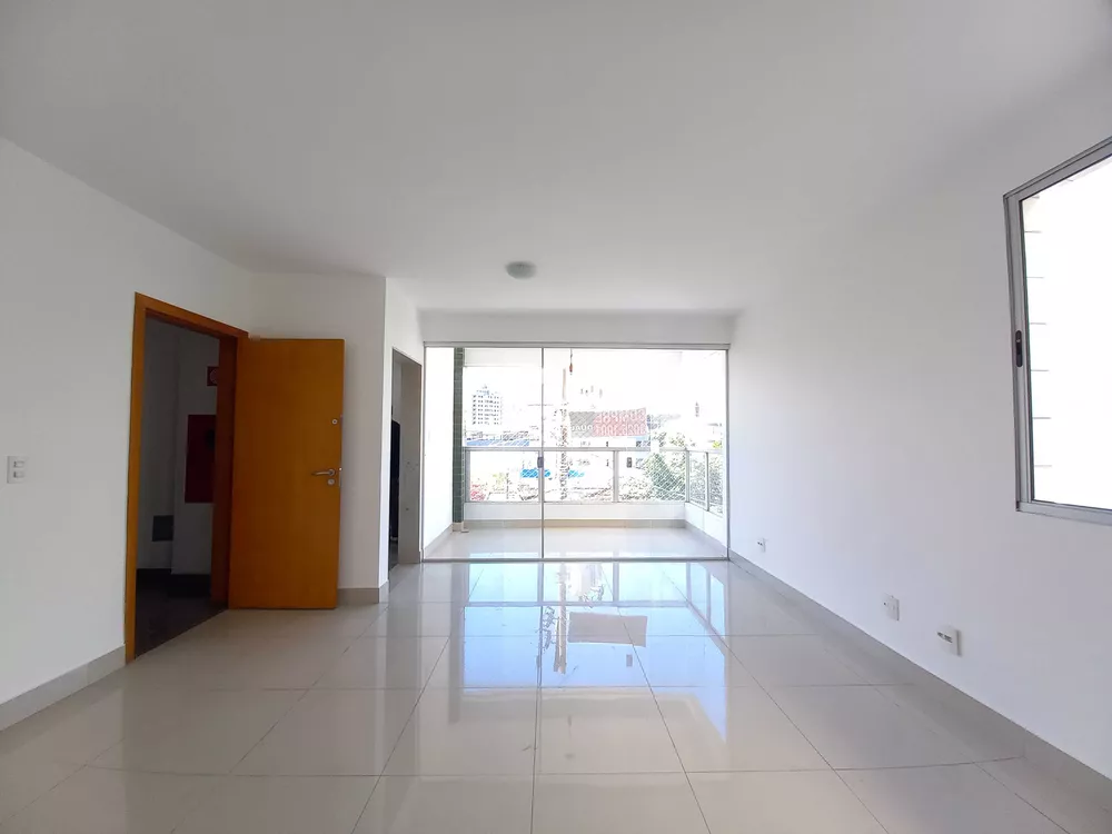 Apartamento à venda com 4 quartos, 130m² - Foto 1