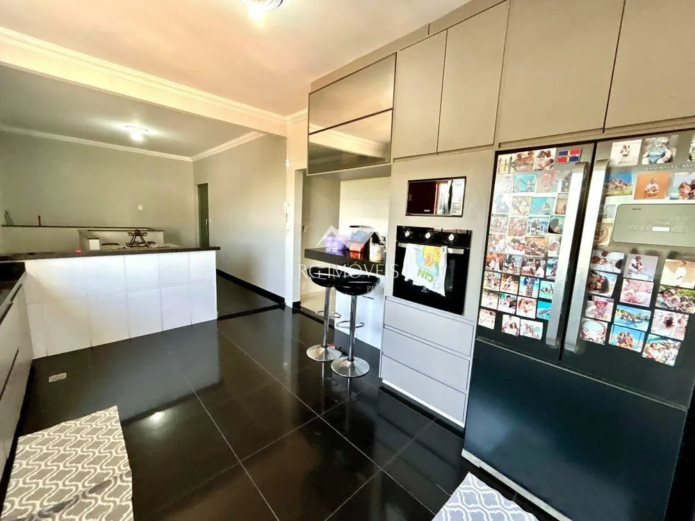 Casa, 4 quartos, 200 m² - Foto 4
