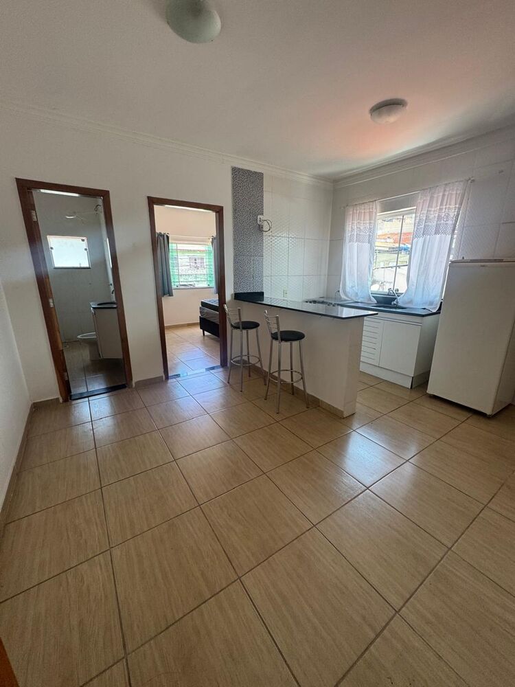 Apartamento para alugar com 1 quarto, 30m² - Foto 1