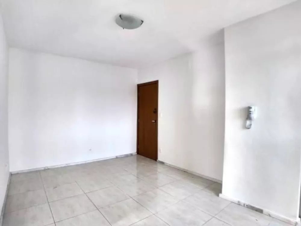 Apartamento à venda com 2 quartos, 77m² - Foto 6