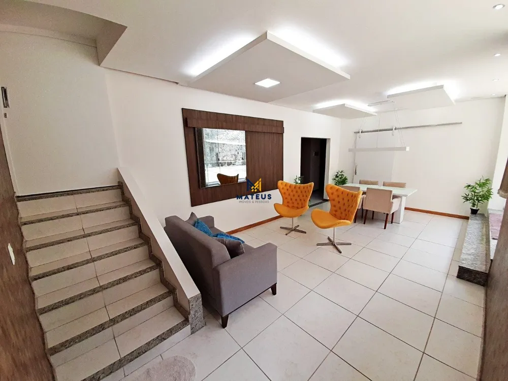 Casa, 3 quartos, 300 m² - Foto 1