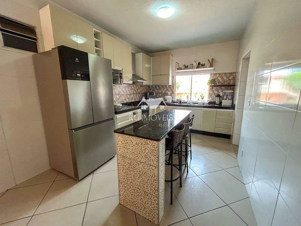 Casa, 3 quartos, 261 m² - Foto 22
