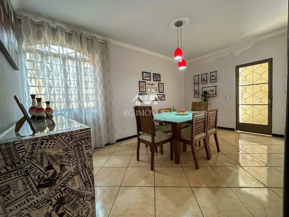 Casa, 3 quartos, 261 m² - Foto 14