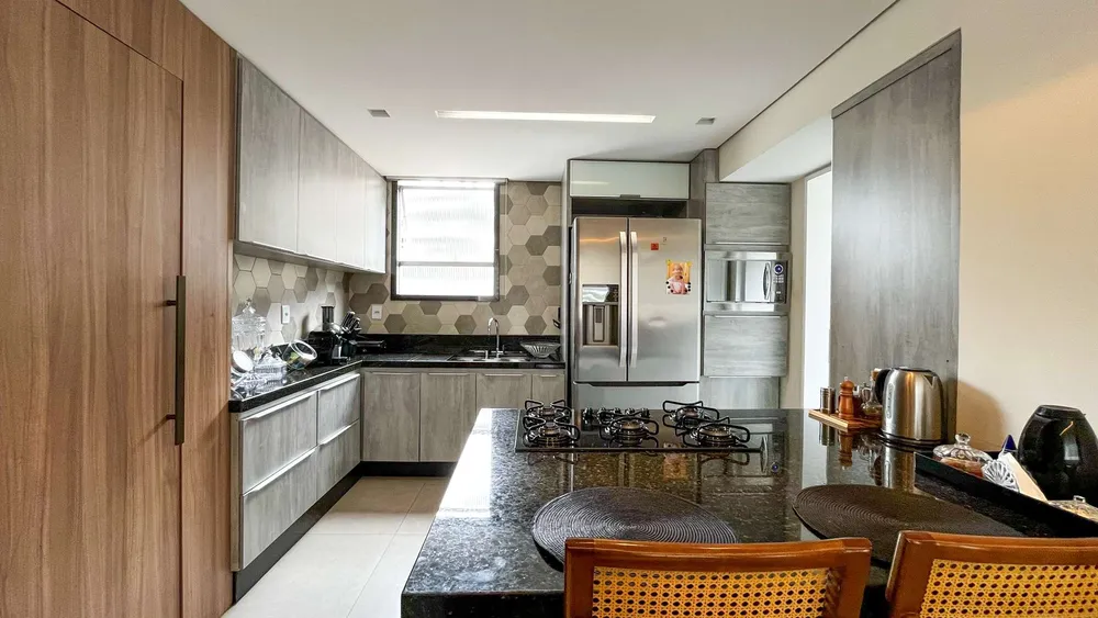 Apartamento, 3 quartos, 140 m² - Foto 2