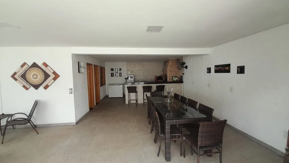 Casa, 4 quartos, 273 m² - Foto 1