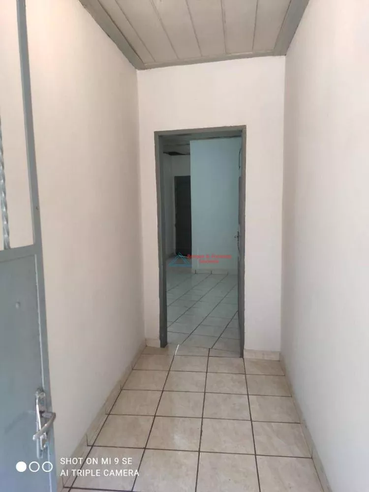 Casa à venda com 5 quartos, 359m² - Foto 2