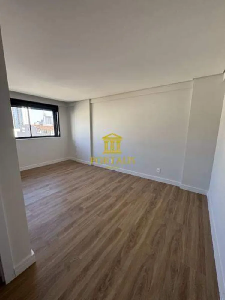 Apartamento, 3 quartos, 148 m² - Foto 1