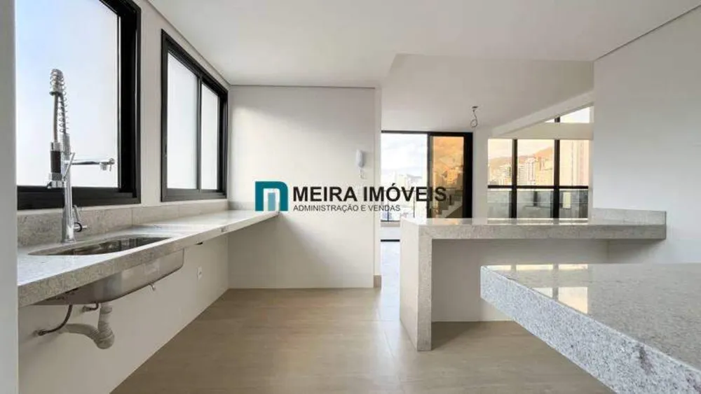 Cobertura, 3 quartos, 157 m² - Foto 2