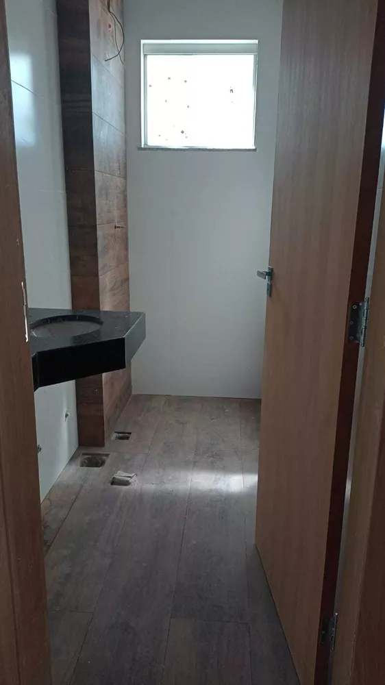 Apartamento à venda com 2 quartos, 62m² - Foto 4