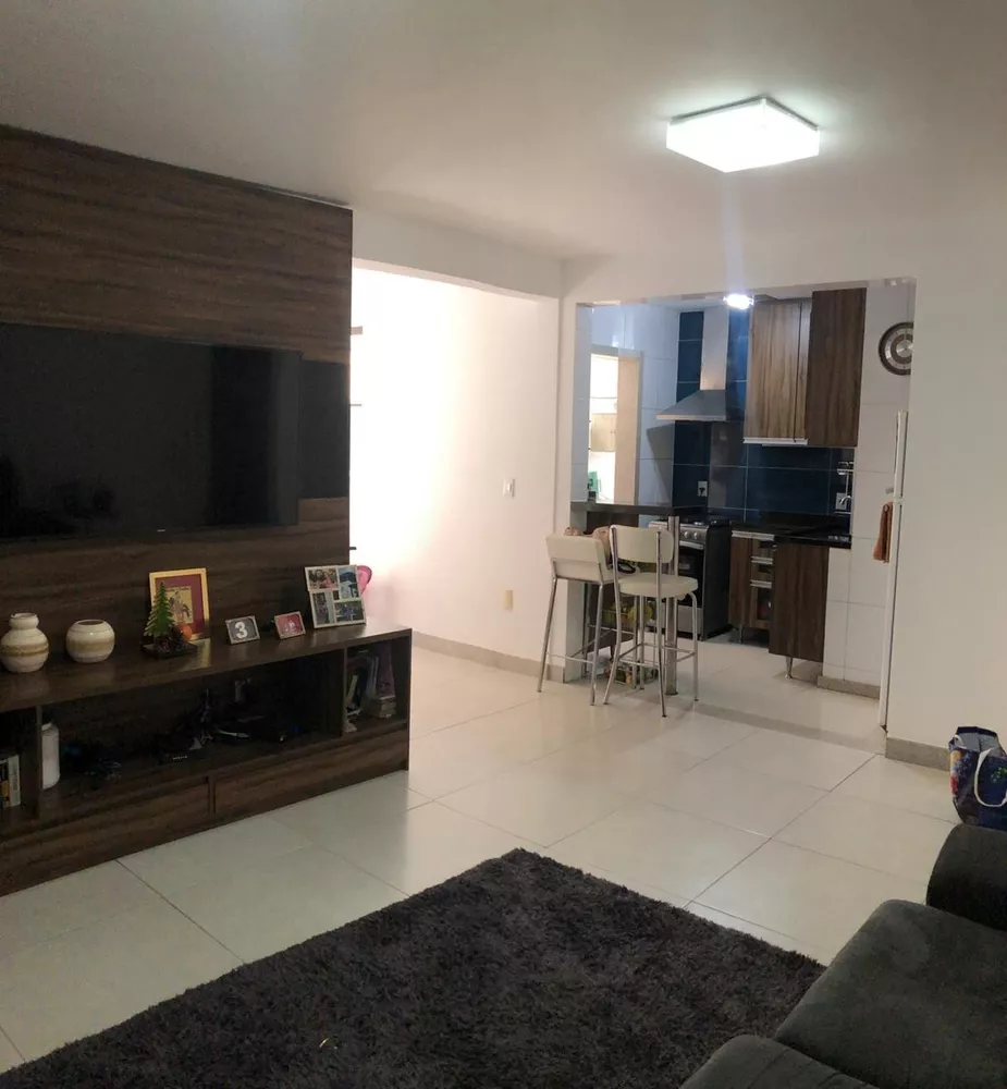 Apartamento à venda com 3 quartos, 132m² - Foto 1