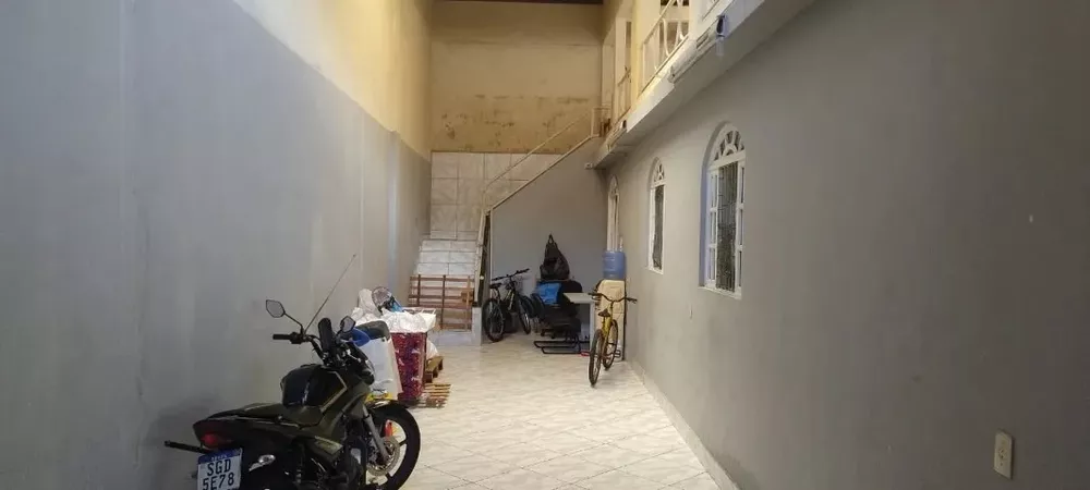 Casa à venda com 3 quartos, 240m² - Foto 6