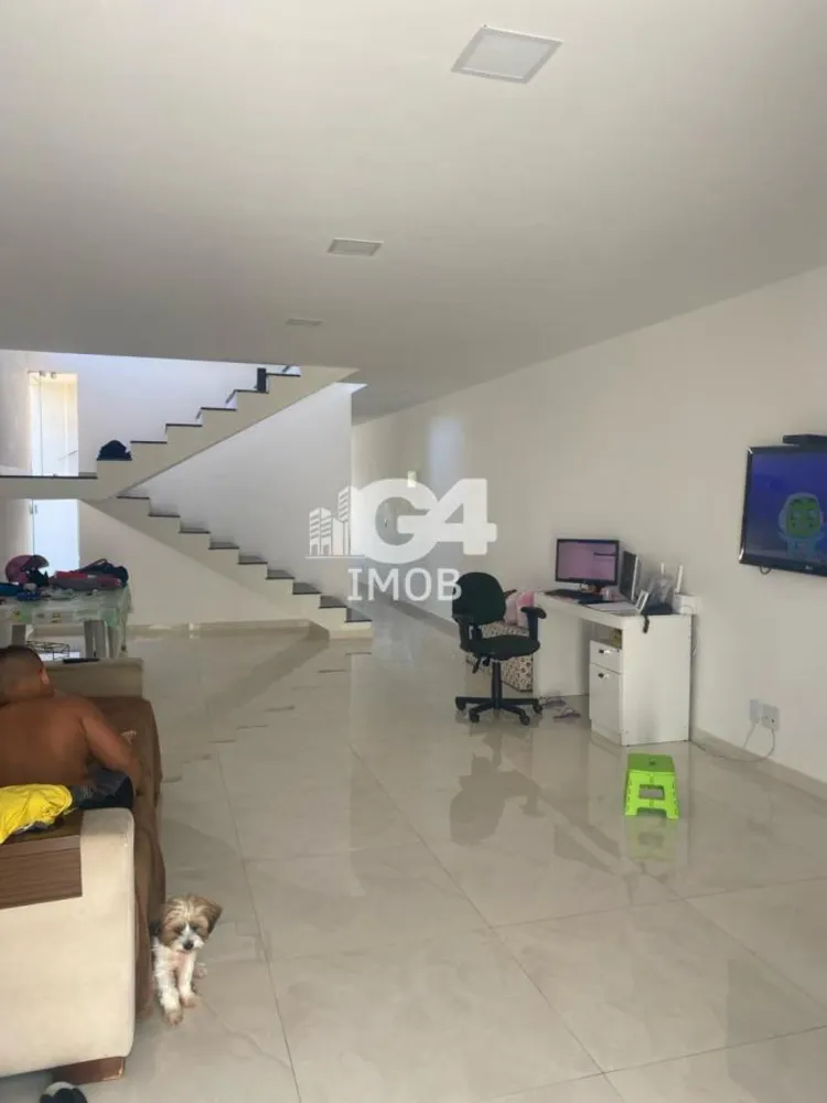 Casa, 3 quartos, 230 m² - Foto 2