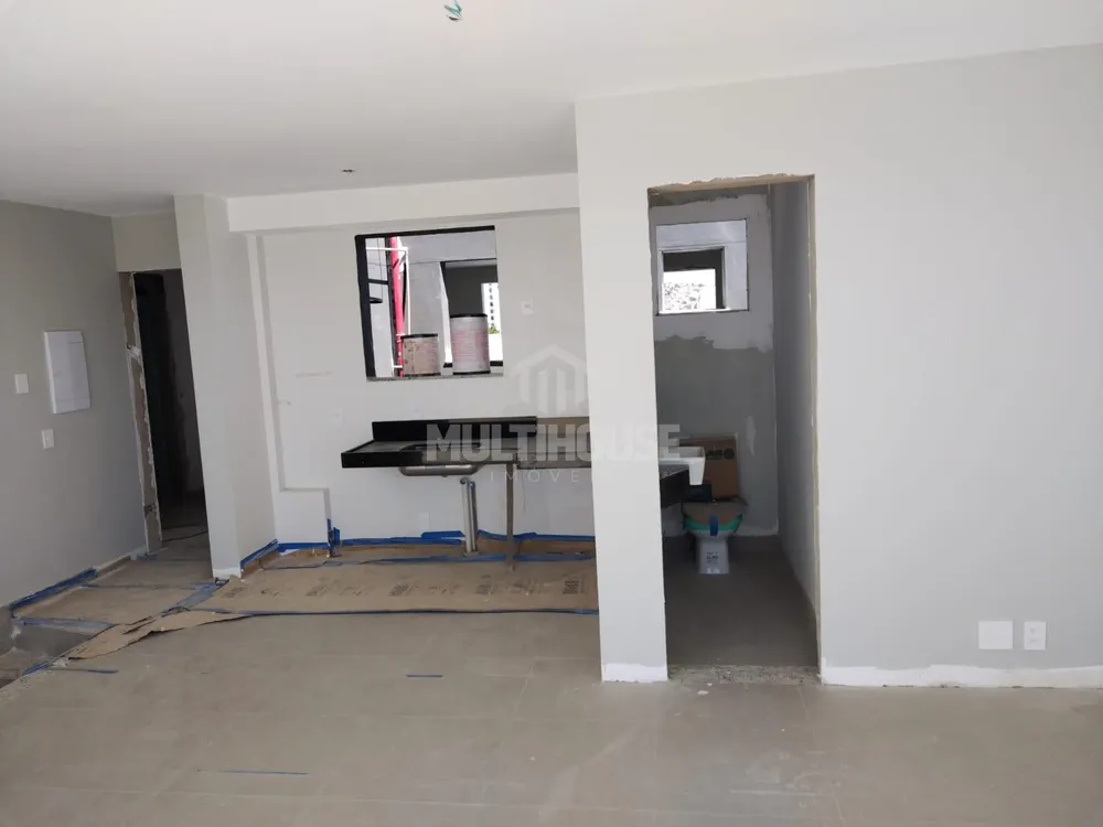 Apartamento, 3 quartos, 217 m² - Foto 1