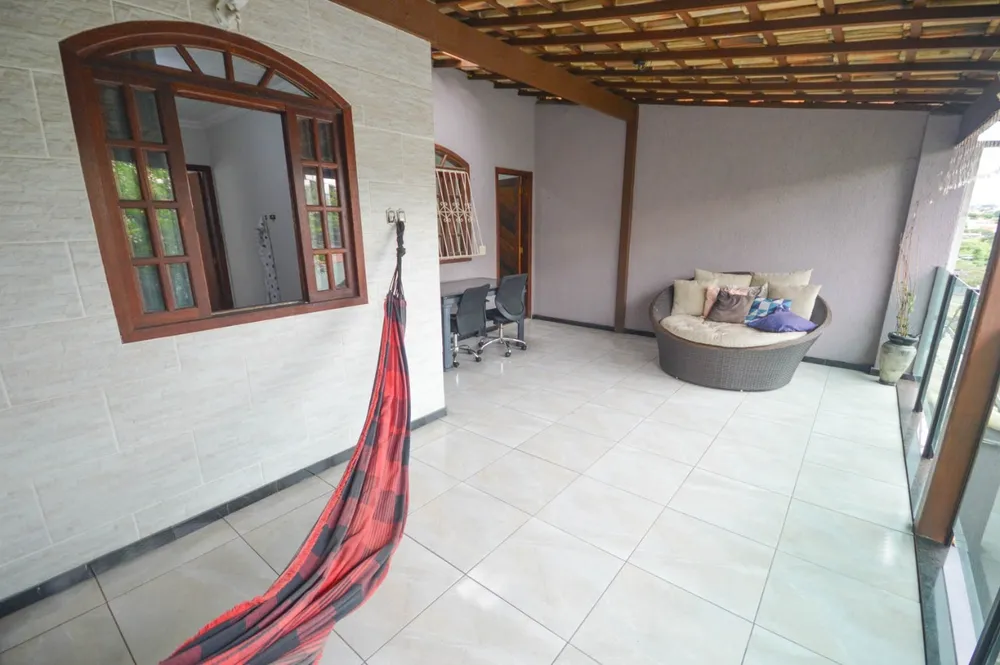 Casa, 4 quartos, 225 m² - Foto 2