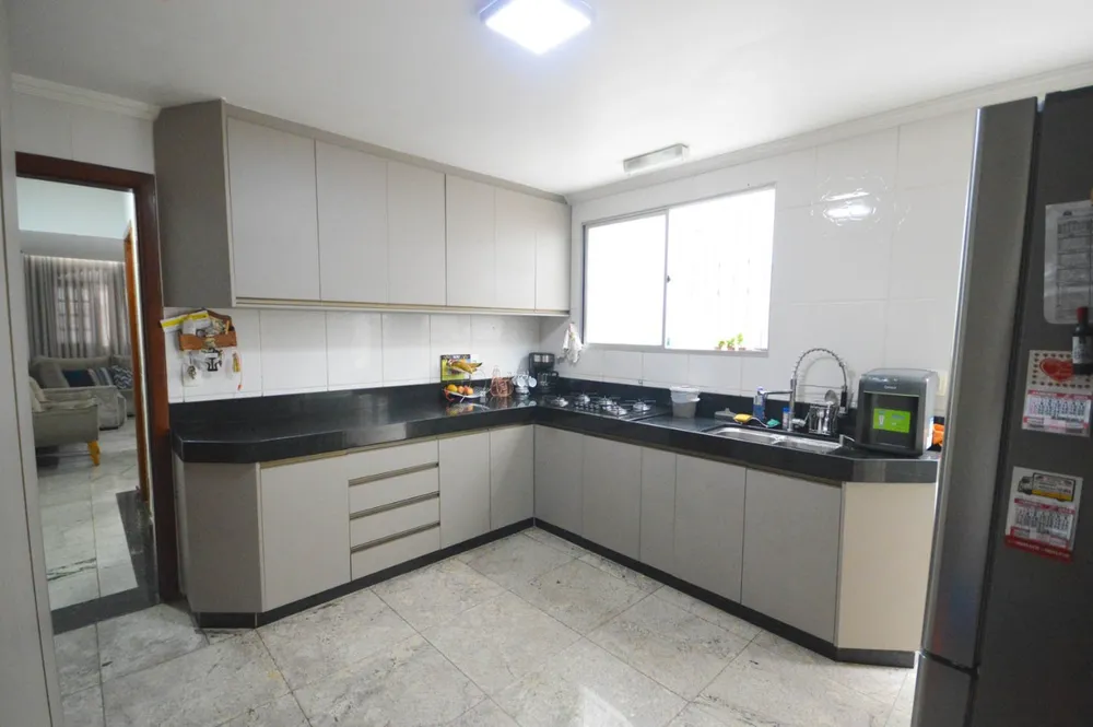Casa, 4 quartos, 225 m² - Foto 14