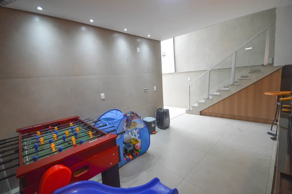 Casa, 4 quartos, 225 m² - Foto 17