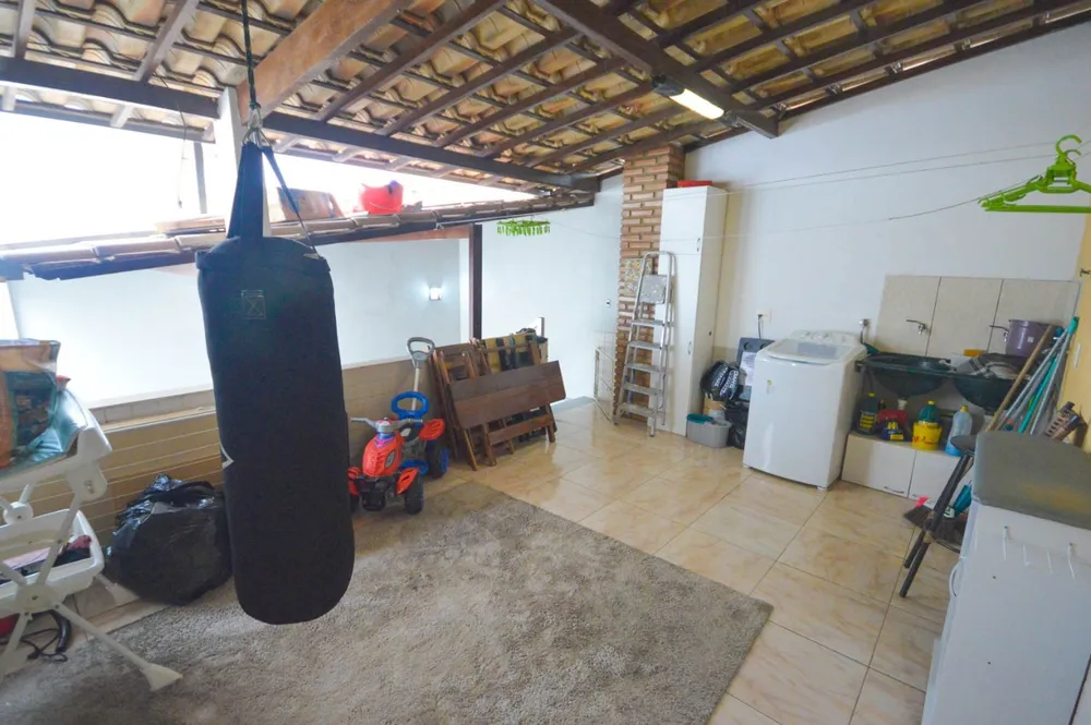 Casa, 4 quartos, 225 m² - Foto 19