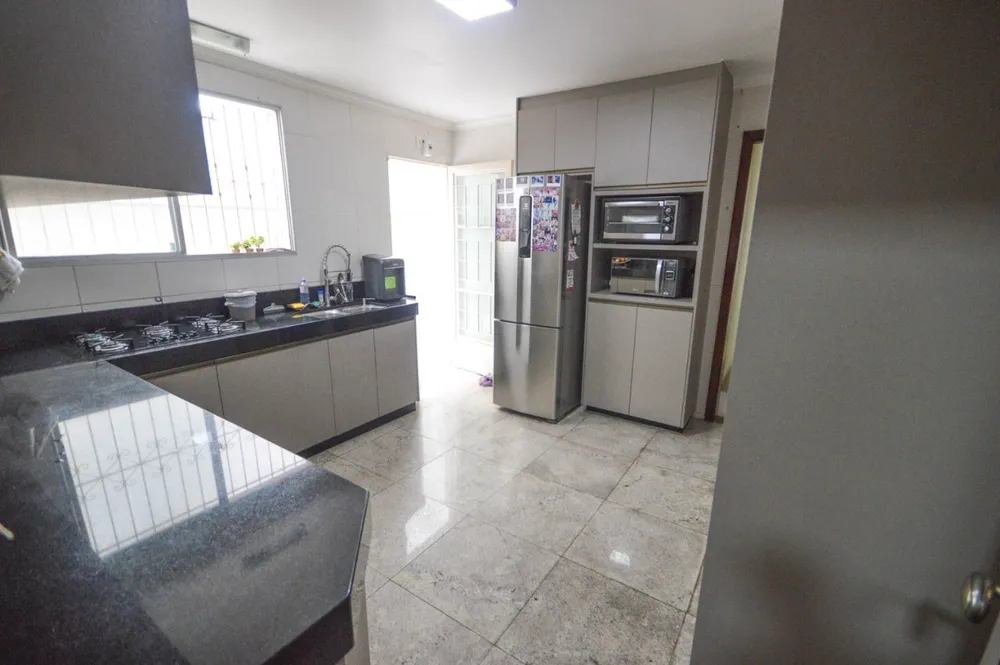 Casa, 4 quartos, 225 m² - Foto 7