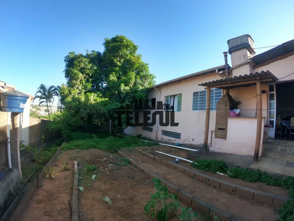 Casa, 2 quartos, 453 m² - Foto 1